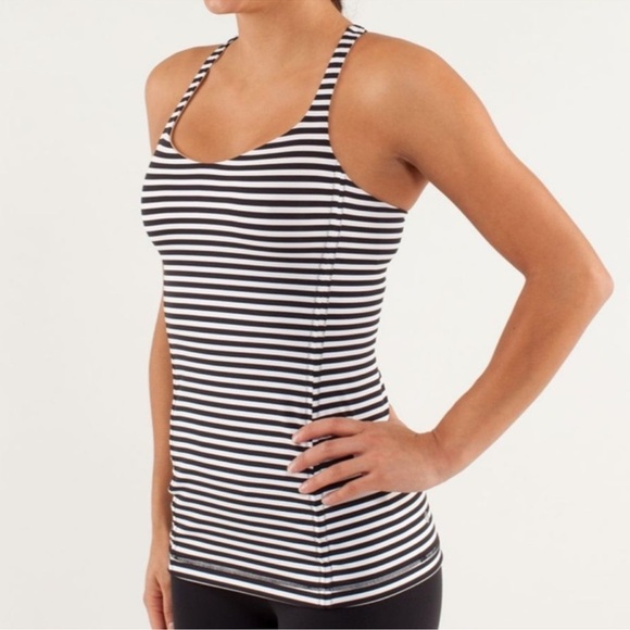 Lululemon Free to Be Tank Top in Classic Black & White Stripe - Size 6 - Picture 3 of 12